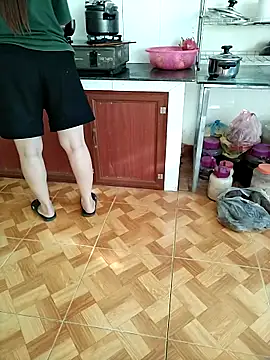 JasminePham online show from November 2025 08:04:02 AM