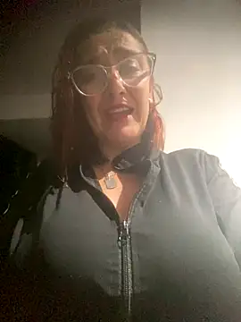 anastasia and jordan online show from October 2025 10:10:01 AM