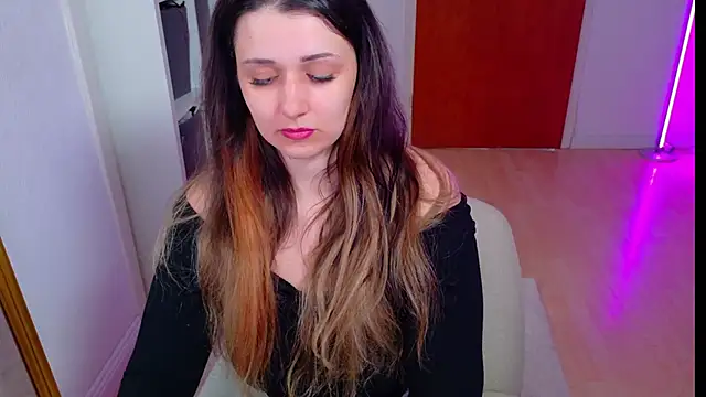 jenna-sxy19 online show from September 2025 10:37:01 AM