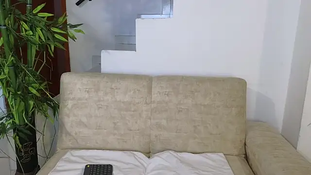 Lorenne Miller online show from September 2025 04:34:02 AM