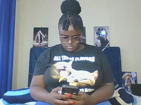 Snapshot of Montel_Montel_ chatting on February 2025 12:14:02 PM Montel Montel online show from February 2025 12:14:02 PM