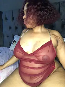 Anaelle24 online show from January 2025 09:41:01 PM