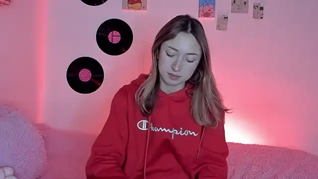 Imsophie collins online show from October 2025 05:41:01 AM