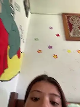 Lusianaaaaaaaaa online show from December 2025 04:58:02 PM