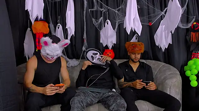 hot day online show from October 2025 09:16:02 PM