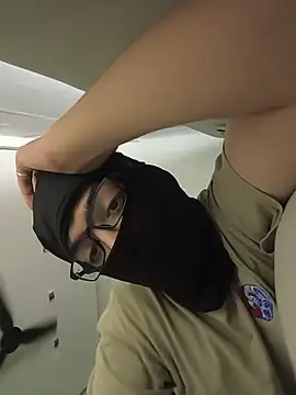 DelhiDick69 online show from July 2026 06:25:01 PM