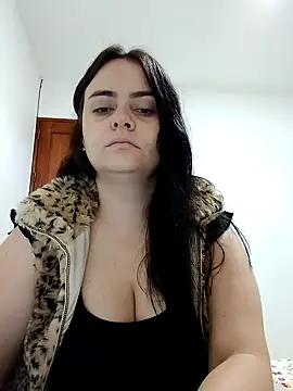 Im Amelia online show from February 2025 01:17:02 PM