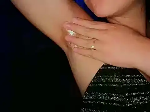 Snapshot of Adararose1 chatting on February 2025 02:28:02 AM Adararose1 online show from February 2025 02:28:02 AM