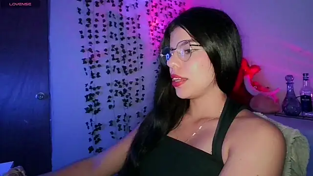 Snapshot of Adararose1 chatting on February 2025 12:41:02 AM Adararose1 online show from February 2025 12:41:02 AM