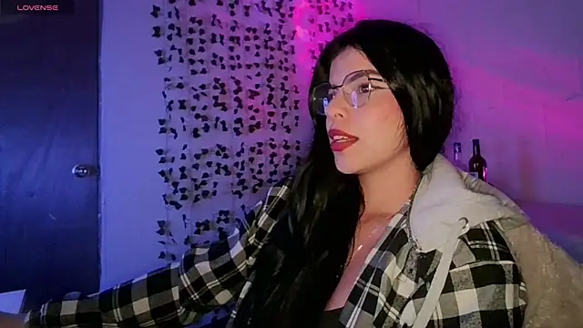 Snapshot of Adararose1 chatting on March 2025 11:45:02 PM Adararose1 online show from March 2025 11:45:02 PM