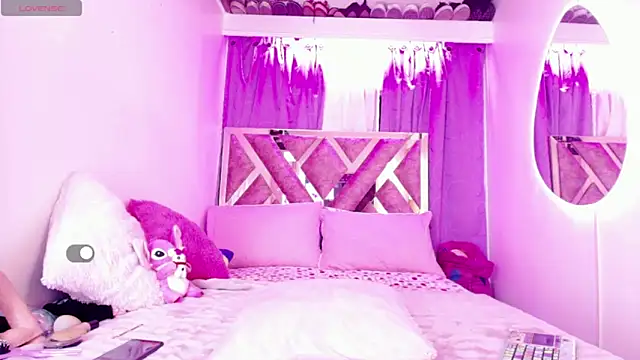 Snapshot of Doll_IvannaTs chatting on May 2026 09:13:02 AM Doll IvannaTs online show from May 2026 09:13:02 AM