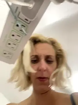 degiggxxx online show from September 2025 01:49:01 AM