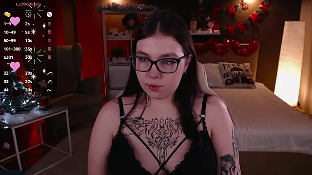 Arizonaa Muse online show from December 2024 12:33:02 PM