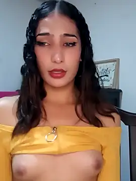 Snapshot of Lanna_hott_ chatting on March 2025 11:00:02 PM Lanna hott online show from March 2025 11:00:02 PM
