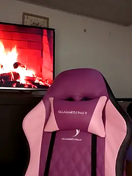 Lanna hott  online show from November 2025 11:40:02 AM