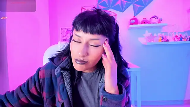 Valkiria ponce online show from December 2025 05:35:01 AM