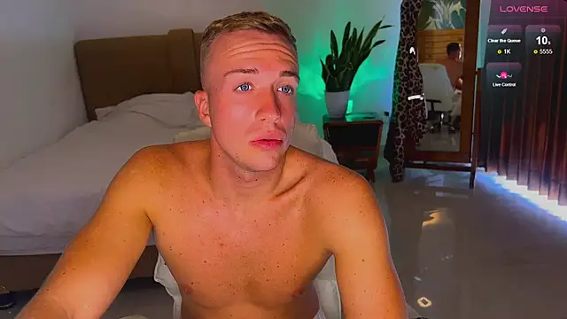 tommy cumfinger online show from November 2025 01:22:01 AM