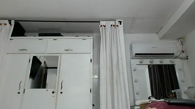 Snapshot of marcella6 chatting on January 2025 02:04:01 PM marcella6 online show from January 2025 02:04:01 PM