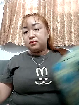 VyOanh2K online show from October 2025 07:54:01 AM