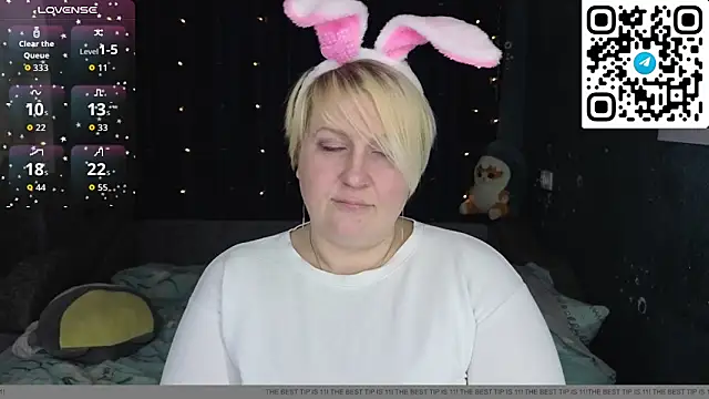 CuteHanna online show from April 2026 11:57:02 PM