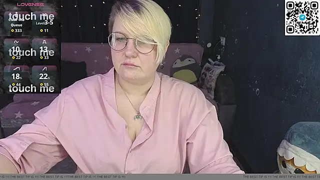 CuteHanna online show from May 2026 07:11:02 PM