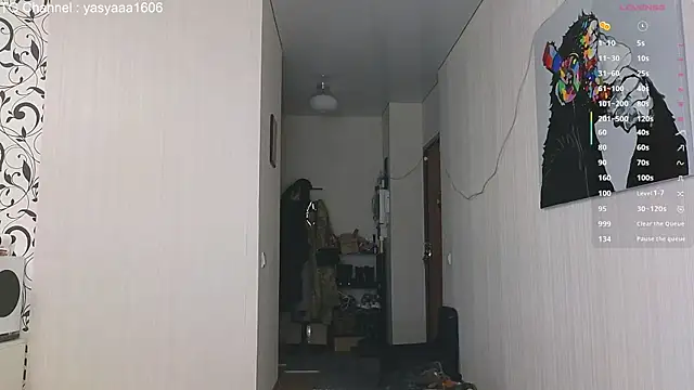 Snapshot of Yassyaaa chatting on January 2026 04:37:02 AM Yassyaaa online show from January 2026 04:37:02 AM