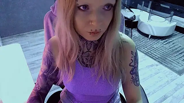 InesGold online show from April 2026 03:16:01 PM