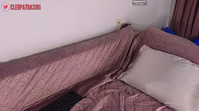 Cleopatra3101 online show from November 2025 05:19:02 AM