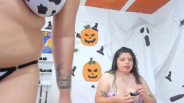 Karol IsabelCouple online show from November 2025 09:39:01 PM