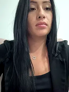 Sara luna  online show from November 2025 01:14:02 AM