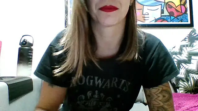 Snapshot of Shy_Runner chatting on May 2026 12:27:01 AM Shy Runner online show from May 2026 12:27:01 AM