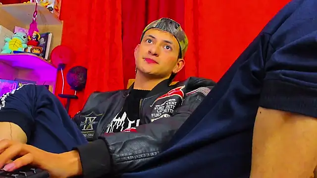 GabyThoms online show from March 2025 03:06:01 AM