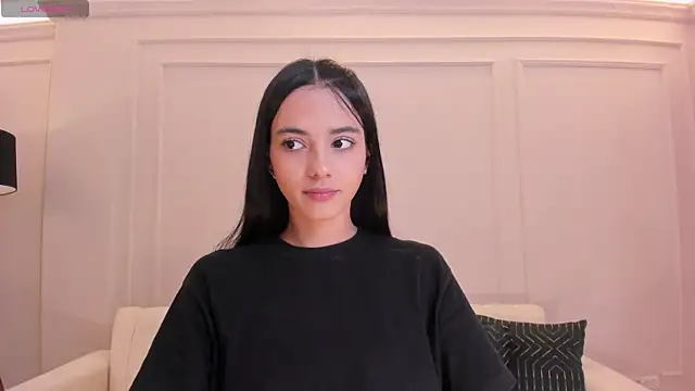 Snapshot of HannahJamesX chatting on December 2024 06:26:01 PM HannahJamesX online show from December 2024 06:26:01 PM