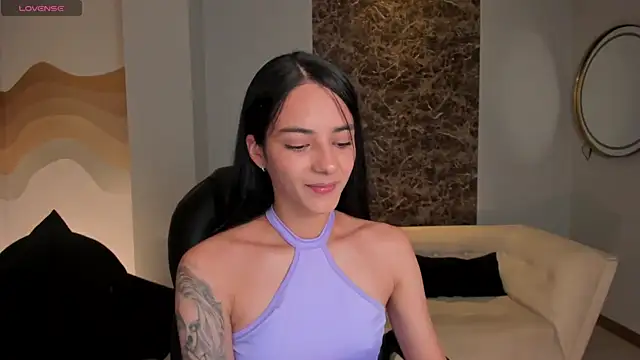 Snapshot of HannahJamesX chatting on January 2025 06:53:02 PM HannahJamesX online show from January 2025 06:53:02 PM