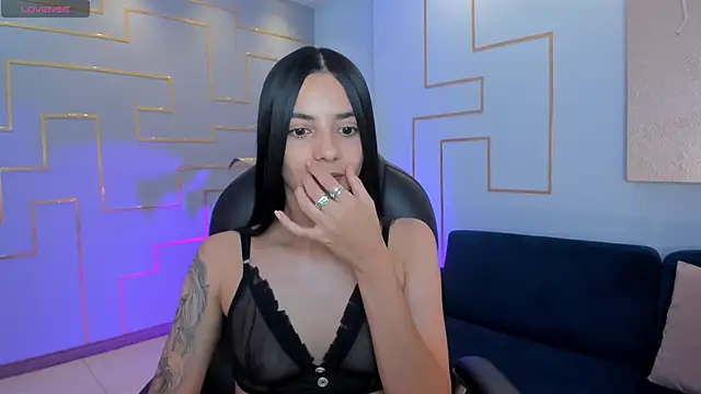 Snapshot of HannahJamesX chatting on February 2025 12:49:01 AM HannahJamesX online show from February 2025 12:49:01 AM