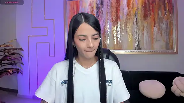 Snapshot of HannahJamesX chatting on September 2025 05:35:02 PM HannahJamesX online show from September 2025 05:35:02 PM