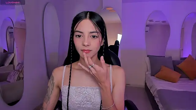 Snapshot of HannahJamesX chatting on November 2025 07:16:02 PM HannahJamesX online show from November 2025 07:16:02 PM