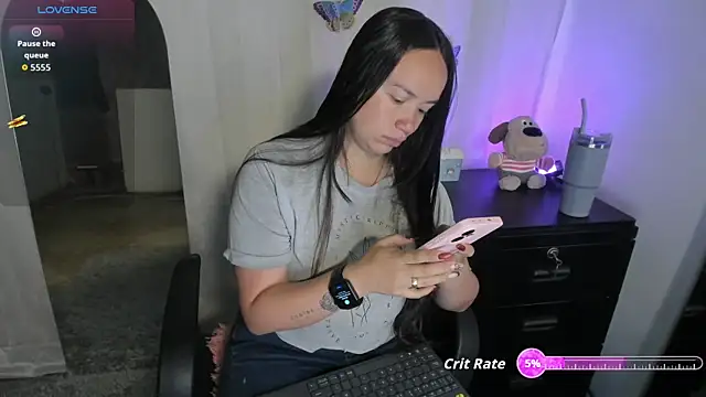 milysauria1 online show from May 2026 12:23:02 PM