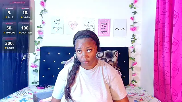 Snapshot of CiaraEbony chatting on January 2025 11:34:02 AM CiaraEbony online show from January 2025 11:34:02 AM