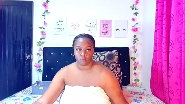 Snapshot of CiaraEbony chatting on January 2025 07:04:01 PM CiaraEbony online show from January 2025 07:04:01 PM