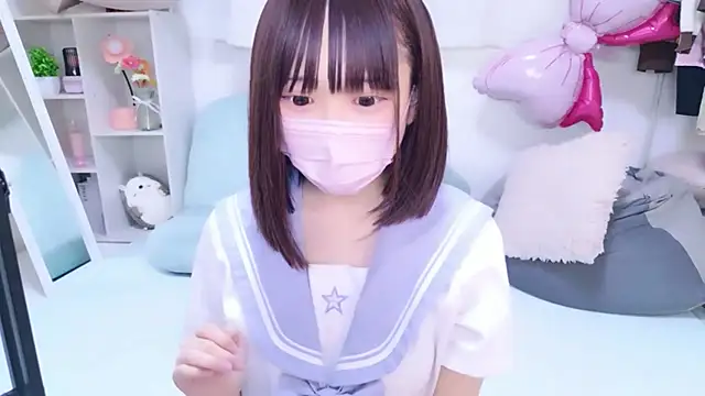 Snapshot of x-naru-x chatting on April 2026 02:51:02 AM x-naru-x online show from April 2026 02:51:02 AM