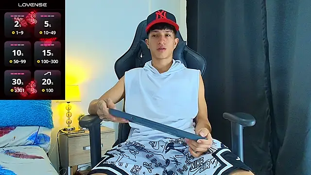 Snapshot of _CamiloBass chatting on July 2026 11:40:01 PM CamiloBass online show from July 2026 11:40:01 PM