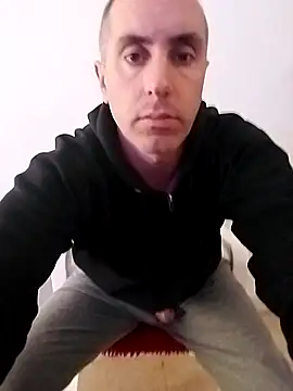Snapshot of HELL_FIRE chatting on October 2025 07:36:02 PM HELL FIRE online show from October 2025 07:36:02 PM