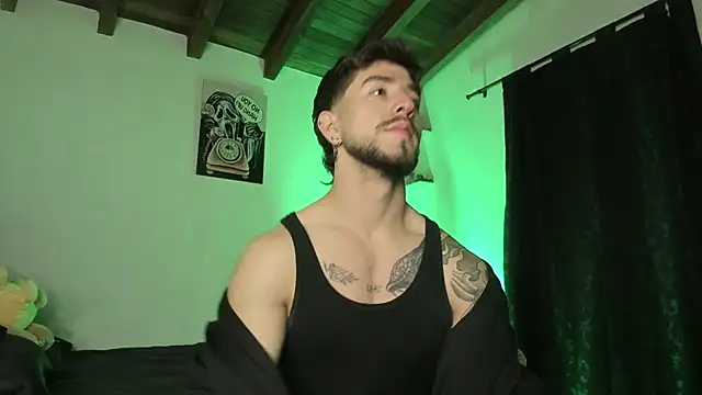 Valentino Xander online show from March 2025 02:39:02 AM