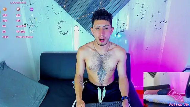 Piggy Eddy online show from November 2025 12:21:01 AM