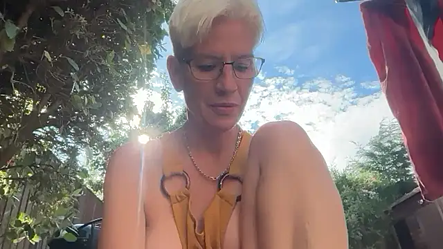 Snapshot of JennyHazel1 chatting on July 2026 04:55:01 PM JennyHazel1 online show from July 2026 04:55:01 PM