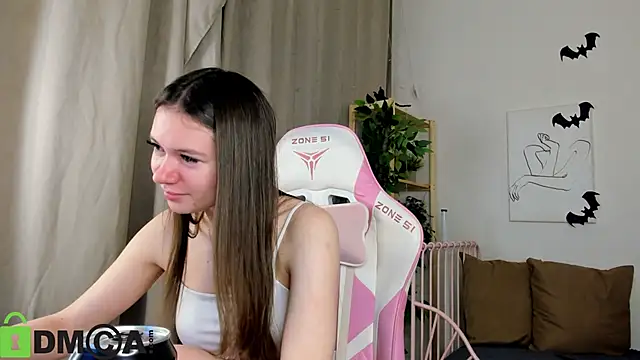 Nicole Charm online show from October 2025 09:38:01 PM