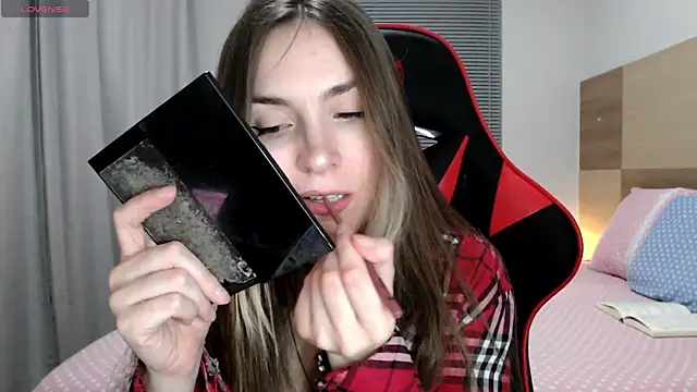 Naughty Annn online show from December 2025 03:24:02 AM