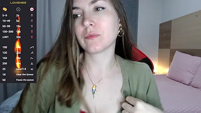 Snapshot of Naughty_Annn chatting on May 2026 04:18:01 AM Naughty Annn online show from May 2026 04:18:01 AM