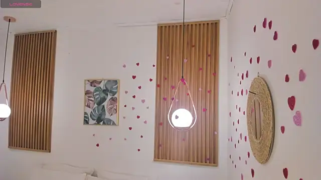 TiffanyWright online show from April 2026 01:34:02 PM